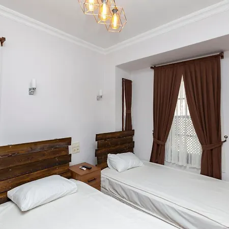 Pera Boutique Hotell 2*