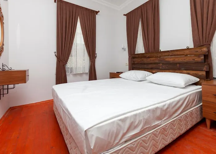 Pera Boutique Szálloda 2*