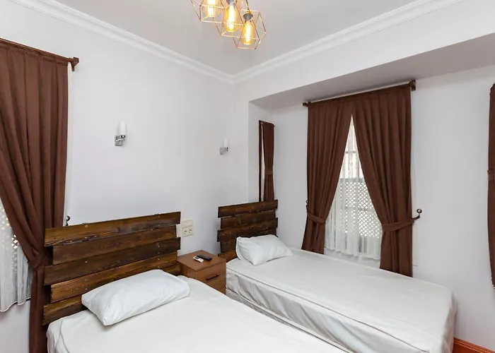 Pera Boutique Szálloda 2*