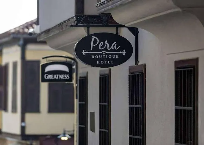 Pera Boutique 2*